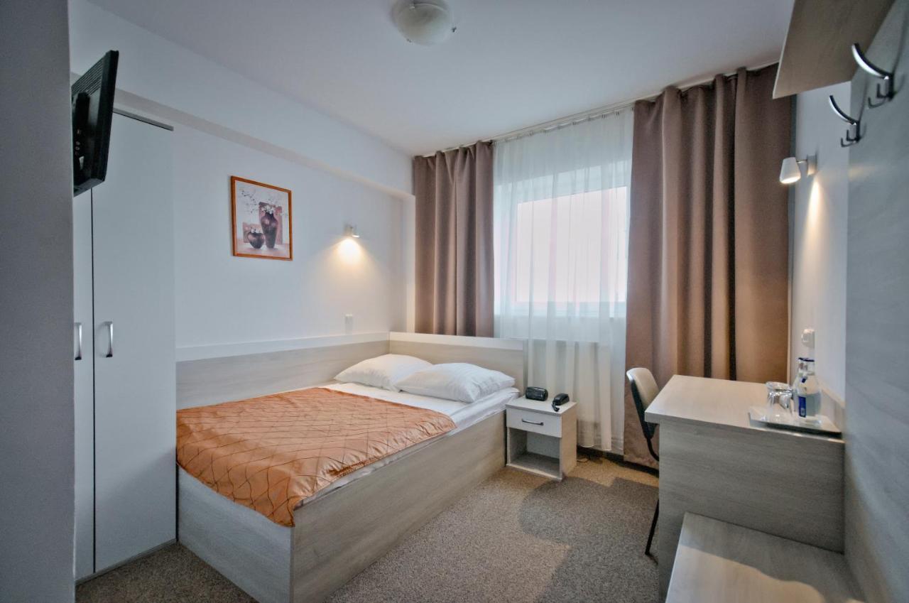 Hotel Sezam Kraczkowa Exterior foto