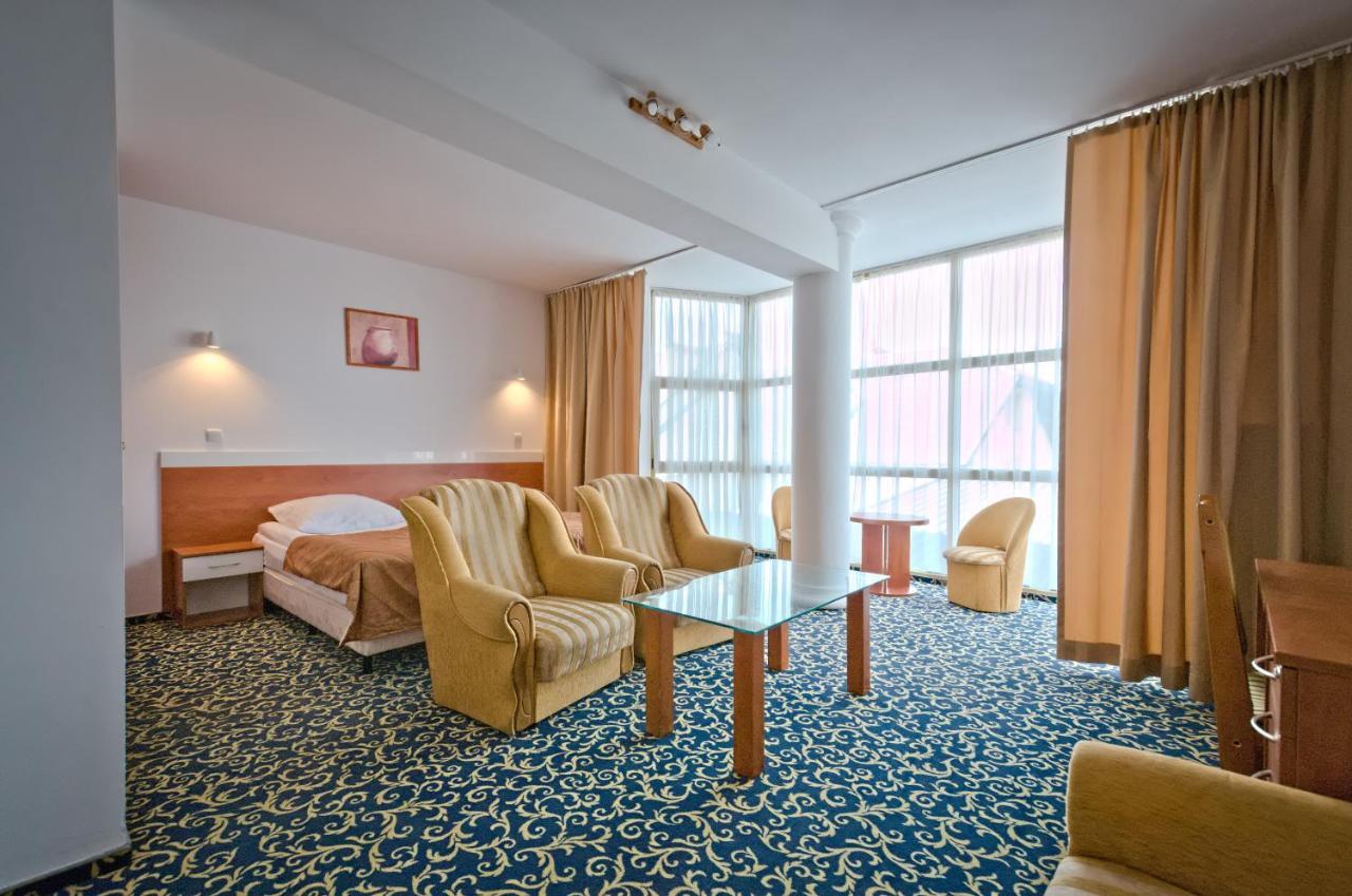 Hotel Sezam Kraczkowa Exterior foto